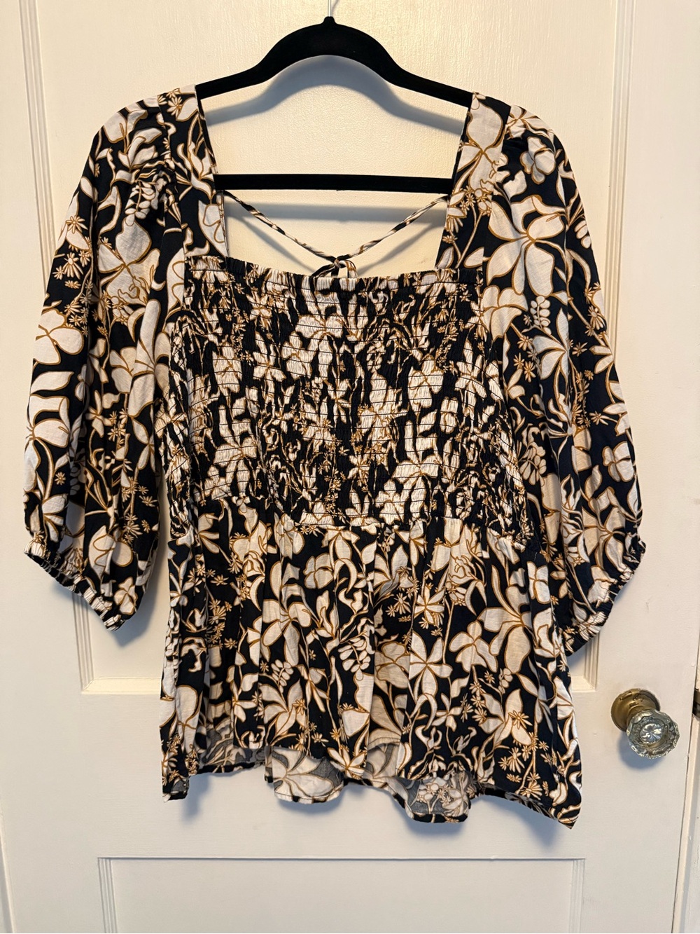 Ava & Viv Black Floral Smocked Square-Neck Blouse